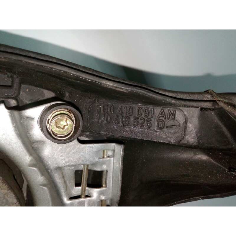 Recambio de volante para volkswagen passat berlina (3b3) 1.9 tdi referencia OEM IAM 3B0419091AN-1J0419526D CUERO 3.BRAZOS