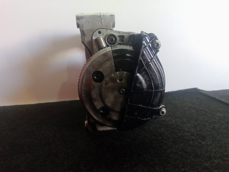Recambio de bomba aceite para skoda fabia combi 1.4 tdi dpf referencia OEM IAM NOTIENEREFERENCIA  