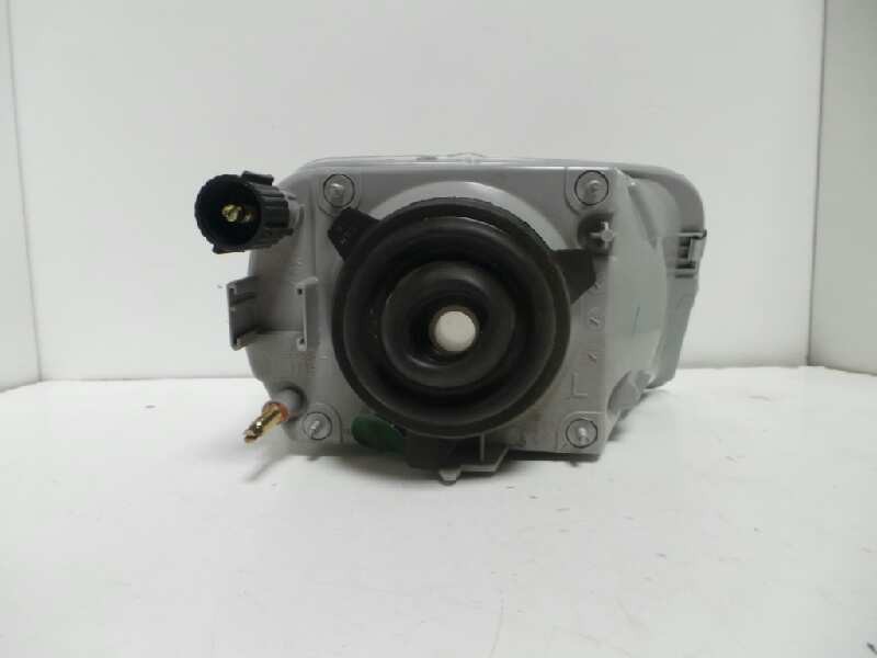 Recambio de faro izquierdo para renault rapid/express (f40) 1.1 referencia OEM IAM  91-94 NUEVO