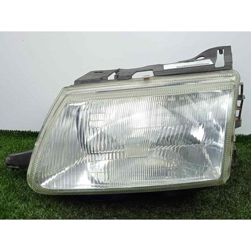 Recambio de faro izquierdo para citroën saxo 1.5 diesel referencia OEM IAM  1.SERIE 