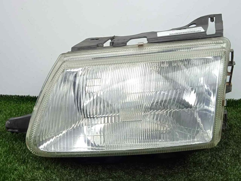 Recambio de faro izquierdo para citroën saxo 1.5 diesel referencia OEM IAM  1.SERIE 
