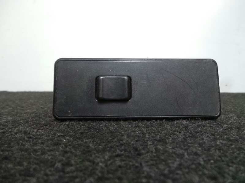 Recambio de mando elevalunas delantero derecho para volvo serie 460 1.6 cat referencia OEM IAM   5 PINES