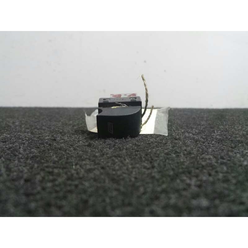 Recambio de mando elevalunas delantero derecho para audi a6 berlina (4b2) 2.5 v6 24v tdi referencia OEM IAM   