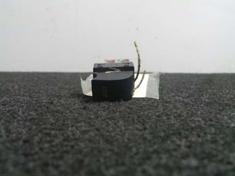 Recambio de mando elevalunas delantero derecho para audi a6 berlina (4b2) 2.5 v6 24v tdi referencia OEM IAM   