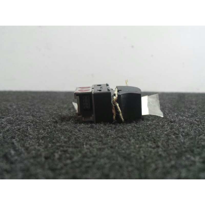 Recambio de mando elevalunas delantero derecho para audi a6 berlina (4b2) 2.5 v6 24v tdi referencia OEM IAM   