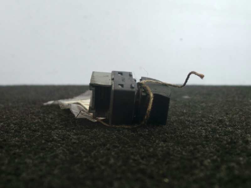 Recambio de mando elevalunas trasero derecho para audi a6 berlina (4b2) 2.5 v6 24v tdi referencia OEM IAM   