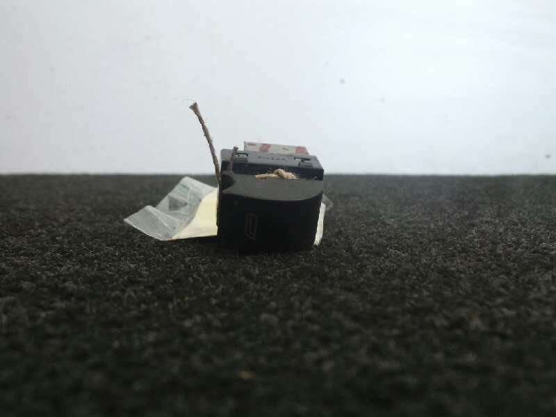 Recambio de mando elevalunas trasero izquierdo para audi a6 berlina (4b2) 2.5 v6 24v tdi referencia OEM IAM   