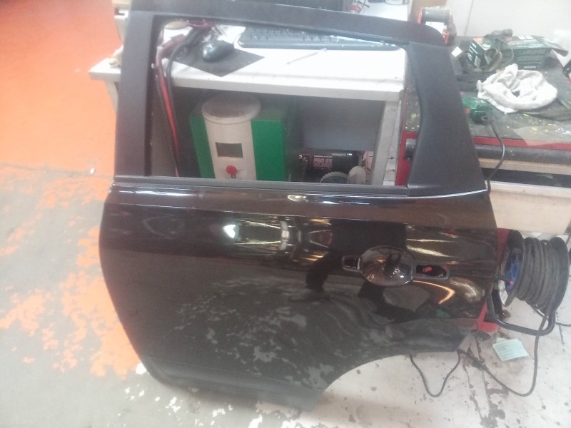 Recambio de puerta trasera izquierda para nissan qashqai (j10) 2.0 16v cat referencia OEM IAM   