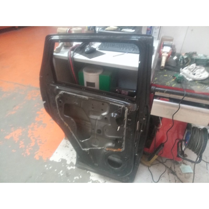 Recambio de puerta trasera izquierda para nissan qashqai (j10) 2.0 16v cat referencia OEM IAM   
