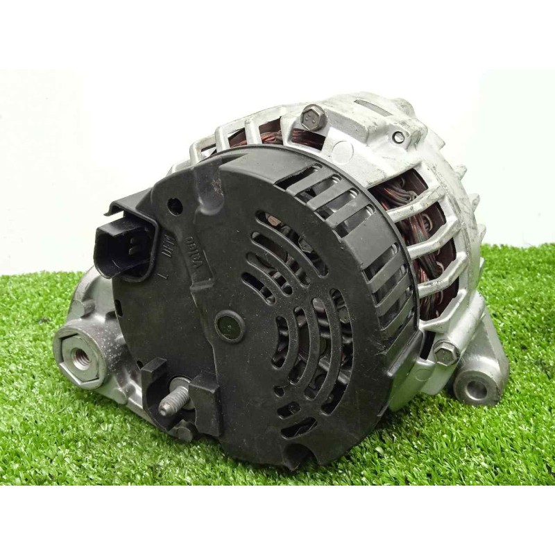 Recambio de alternador para audi allroad quattro (4b5) 2.5 v6 24v tdi referencia OEM IAM SG12B025 VALEO - VAG.120 POLEA.FIJA - 6
