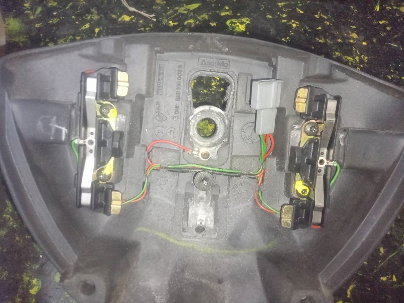 Recambio de volante para renault laguna ii grandtour (kg0) referencia OEM IAM 8200014856 CUERO 