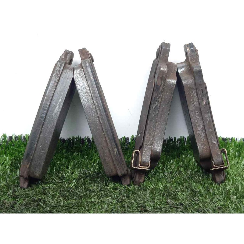 Recambio de pastillas frenos traseras para toyota corolla (e12) 1.6 16v referencia OEM IAM   