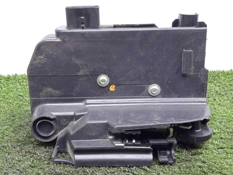 Recambio de cerradura puerta lateral derecha para iveco daily furgón 2.3 diesel cat referencia OEM IAM 5801724999  