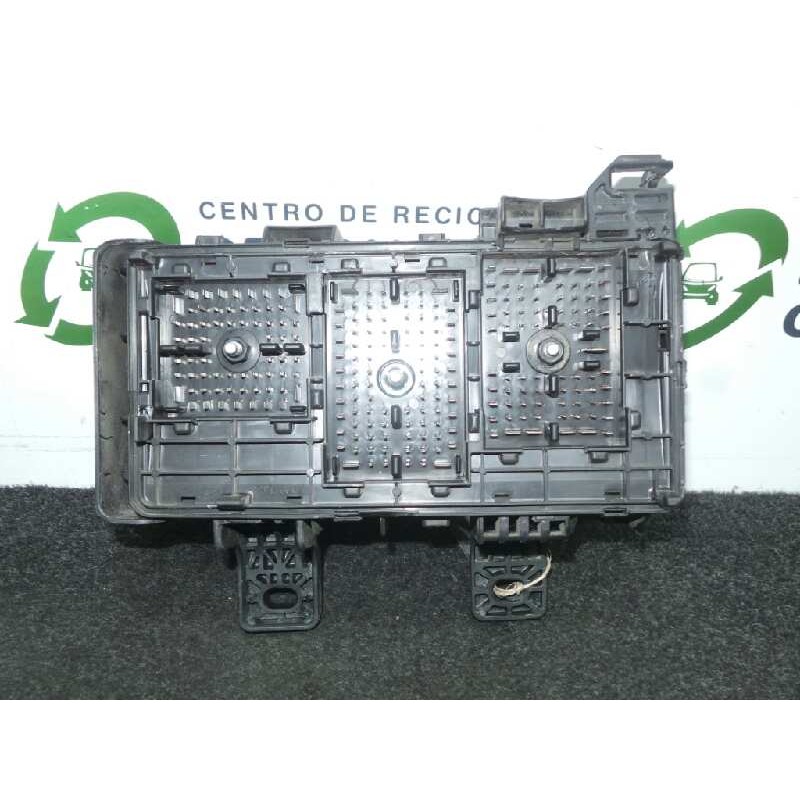 Recambio de caja reles / fusibles para hyundai grandeur / azera 2.2 crdi referencia OEM IAM 919503K540  