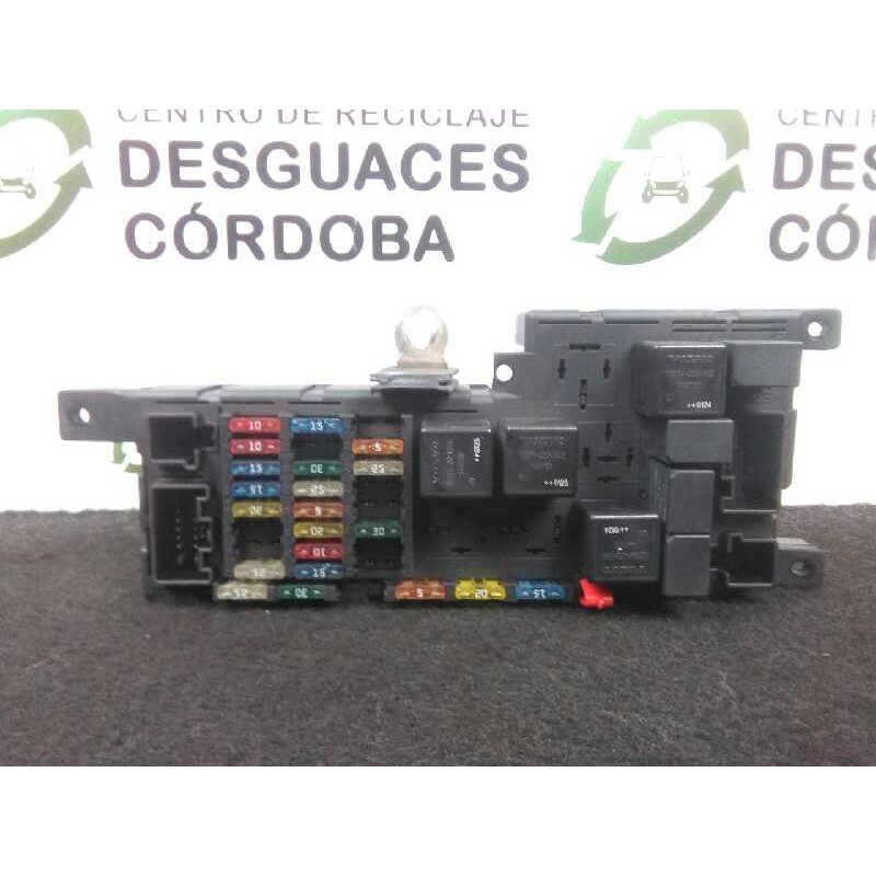 Recambio de caja reles / fusibles para volvo s60 berlina 2.4 cat referencia OEM IAM 9452993-518322110  