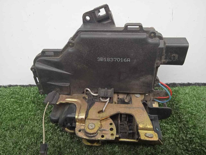 Recambio de cerradura puerta delantera izquierda para seat arosa (6h1) 1.0 referencia OEM IAM 3B1837016A 8.PINES 