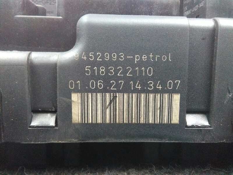 Recambio de caja reles / fusibles para volvo s60 berlina 2.4 cat referencia OEM IAM 9452993-518322110  