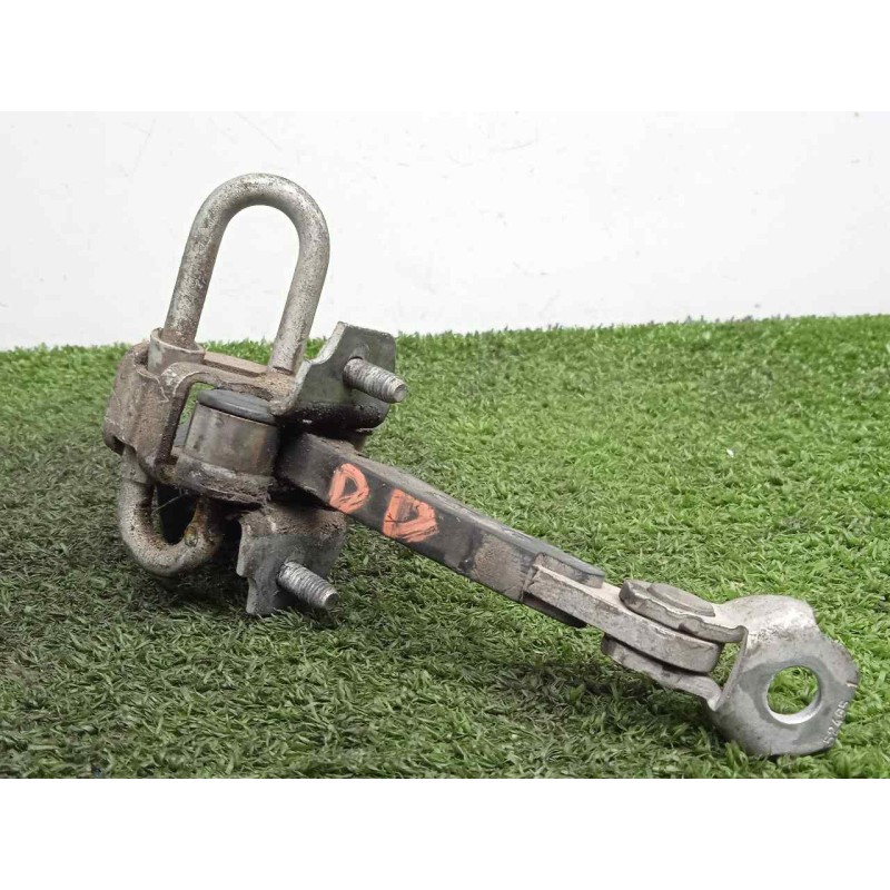 Recambio de retenedor puerta para iveco daily furgón 2.3 diesel cat referencia OEM IAM 3800395 DERECHA 