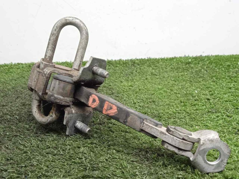 Recambio de retenedor puerta para iveco daily furgón 2.3 diesel cat referencia OEM IAM 3800395 DERECHA 