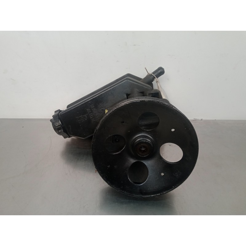 Recambio de bomba direccion para opel vectra b berlina 1.8 16v cat referencia OEM IAM 90495957-26044812OG-90409232  