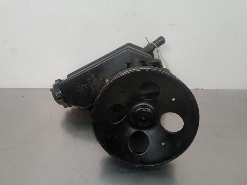 Recambio de bomba direccion para opel vectra b berlina 1.8 16v cat referencia OEM IAM 90495957-26044812OG-90409232  