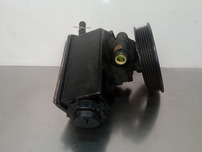 Recambio de bomba direccion para opel vectra b berlina 1.8 16v cat referencia OEM IAM 90495957-26044812OG-90409232  