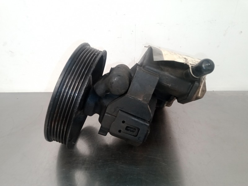 Recambio de bomba direccion para opel vectra b berlina 1.8 16v cat referencia OEM IAM 90495957-26044812OG-90409232  