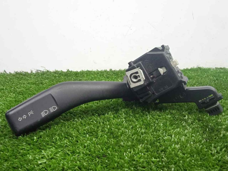 Recambio de mando luces para seat leon (1p1) 1.9 tdi referencia OEM IAM 1K0953513 4.PIN 