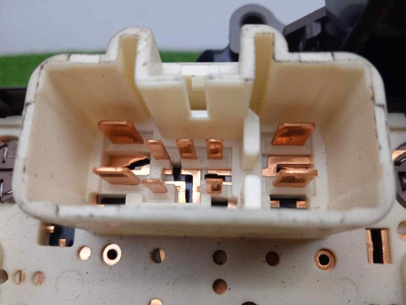 Recambio de warning para toyota yaris (ncp1/nlp1/scp1) 1.3 cat referencia OEM IAM   