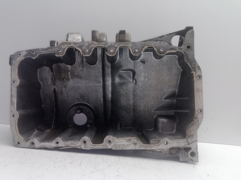 Recambio de carter para audi a4 berlina (8e) 2.0 tdi referencia OEM IAM 03G103603J  