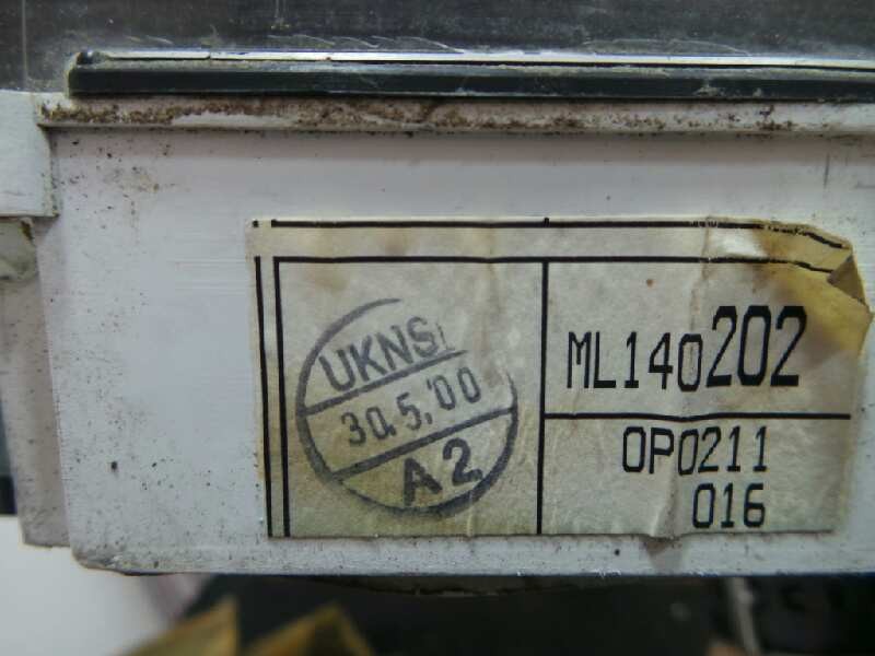 Recambio de cuadro instrumentos para mitsubishi canter (td) 3.0 d referencia OEM IAM ML140202-0P0211016  