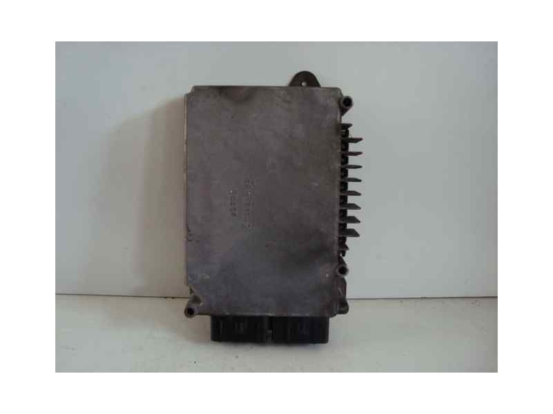 Recambio de centralita motor uce para chrysler voyager (rg) referencia OEM IAM P04748211AF-T04EH341632987-8211AF  