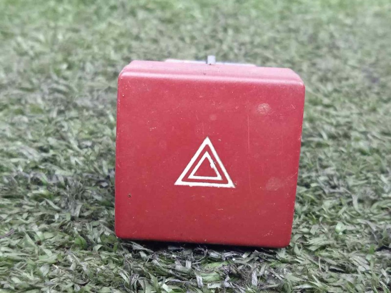 Recambio de warning para peugeot partner kombi 1.6 blue-hdi fap referencia OEM IAM 96583113KR 3.PINES 