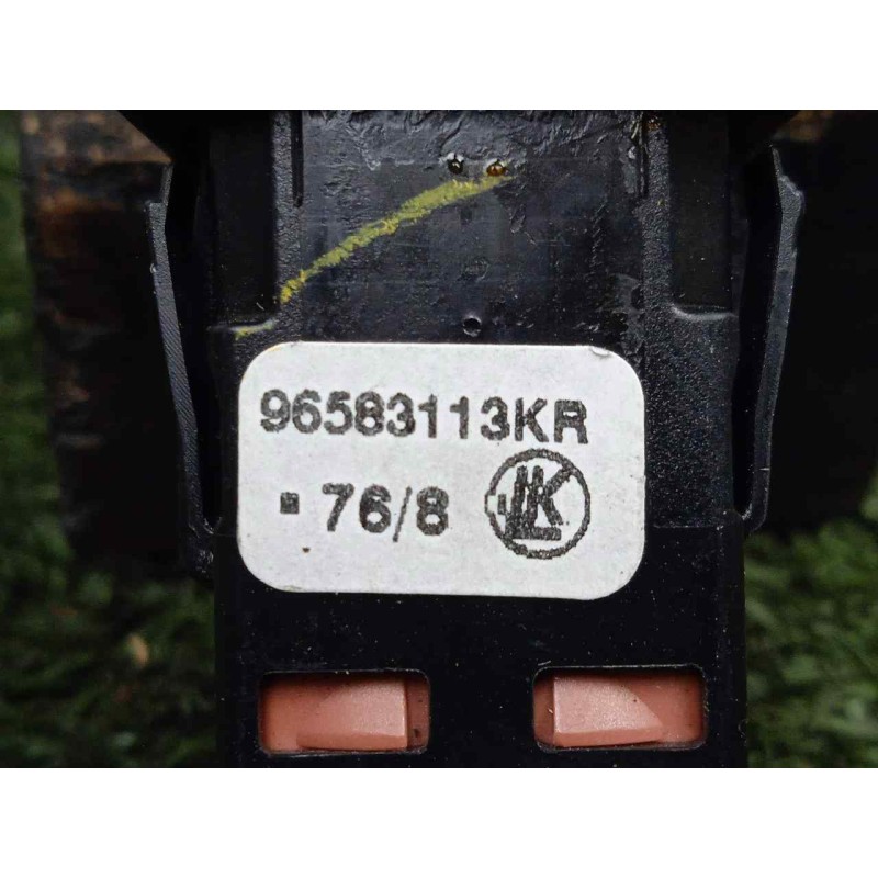 Recambio de warning para peugeot partner kombi 1.6 blue-hdi fap referencia OEM IAM 96583113KR 3.PINES 