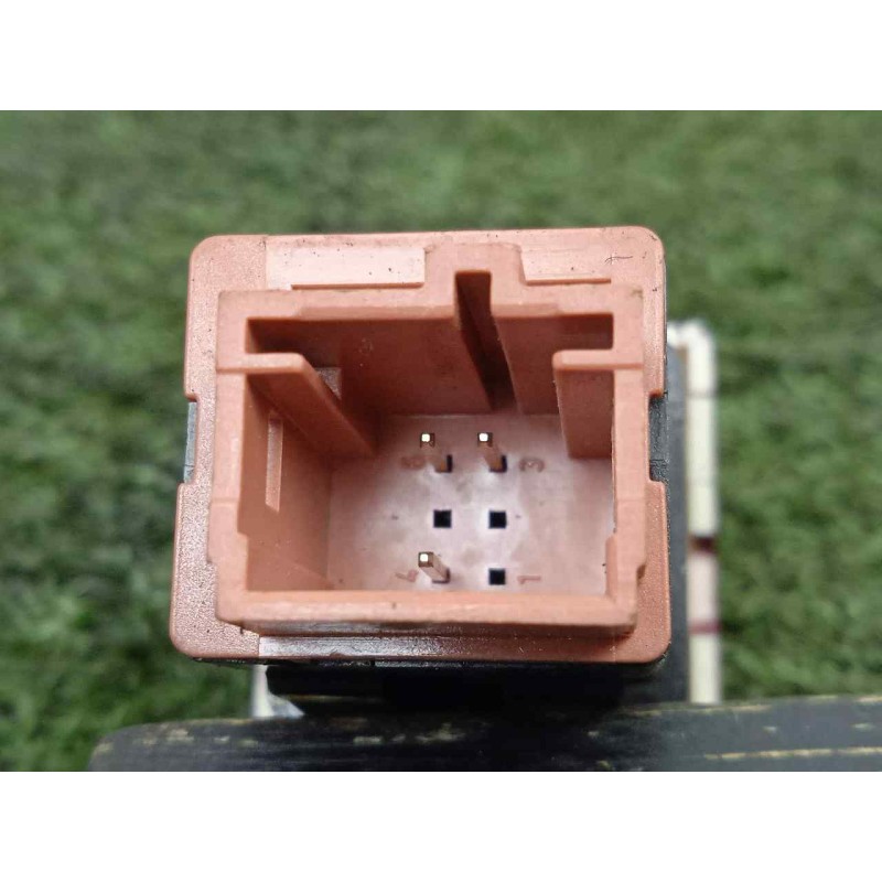 Recambio de warning para peugeot partner kombi 1.6 blue-hdi fap referencia OEM IAM 96583113KR 3.PINES 