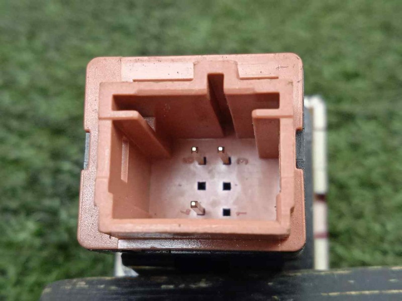 Recambio de warning para peugeot partner kombi 1.6 blue-hdi fap referencia OEM IAM 96583113KR 3.PINES 