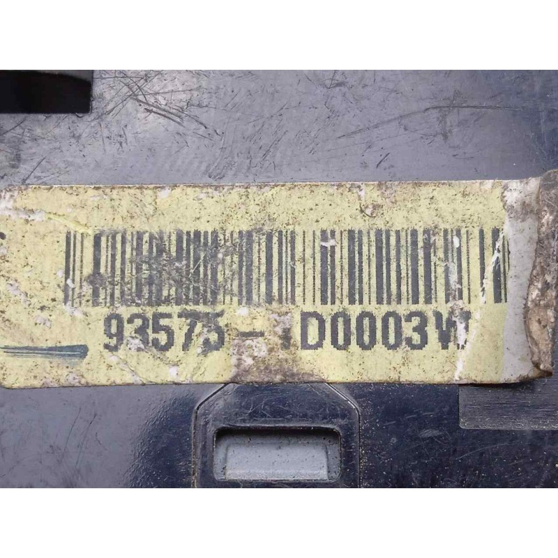 Recambio de mando elevalunas delantero derecho para kia carens (un) 2.0 crdi referencia OEM IAM 935751D0003W  