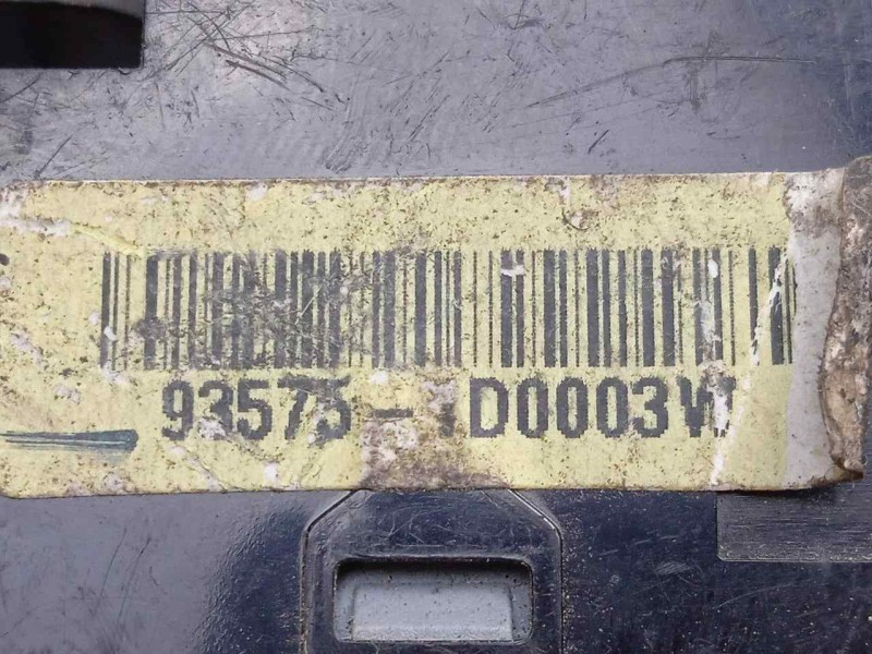 Recambio de mando elevalunas delantero derecho para kia carens (un) 2.0 crdi referencia OEM IAM 935751D0003W  