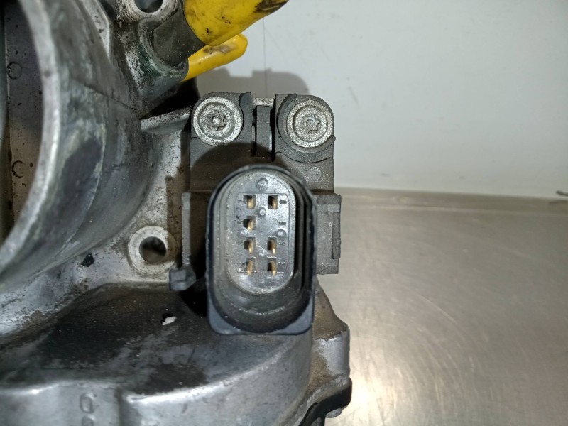 Recambio de caja mariposa para audi a4 berlina (b5) 1.8 20v referencia OEM IAM 058133063  