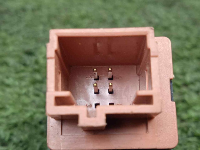 Recambio de mando esp para peugeot partner kombi 1.6 blue-hdi fap referencia OEM IAM 98024711XT 4.PINES 