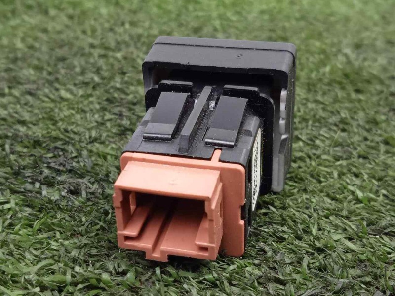 Recambio de mando esp para peugeot partner kombi 1.6 blue-hdi fap referencia OEM IAM 98024711XT 4.PINES 