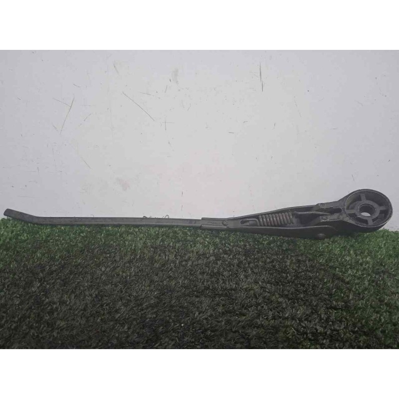 Recambio de brazo limpia delantero izquierdo para land rover 109 diessel 2.3 d referencia OEM IAM   