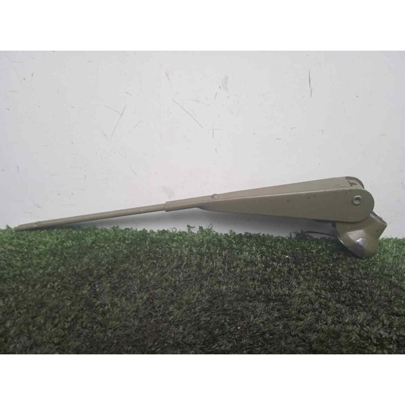 Recambio de brazo limpia delantero izquierdo para land rover 109 diessel 2.3 d referencia OEM IAM   