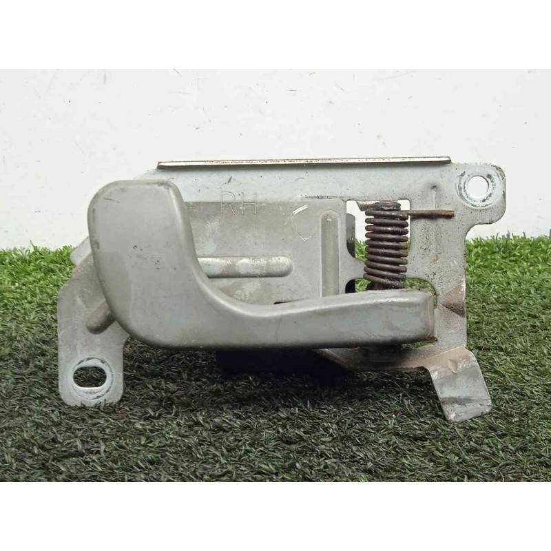 Recambio de maneta interior delantera derecha para mitsubishi canter 01/99  3.9 diesel referencia OEM IAM SINREFERENCIA  