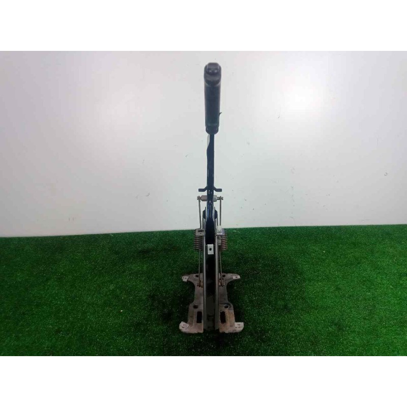 Recambio de palanca freno de mano para iveco daily furgón 2.3 diesel cat referencia OEM IAM 504135616  