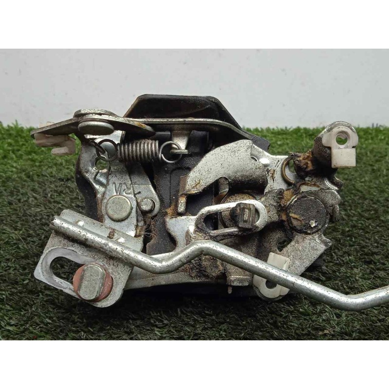 Recambio de cerradura puerta delantera derecha para mitsubishi canter 01/99  3.9 diesel referencia OEM IAM SINREFERENCIA MECANIC