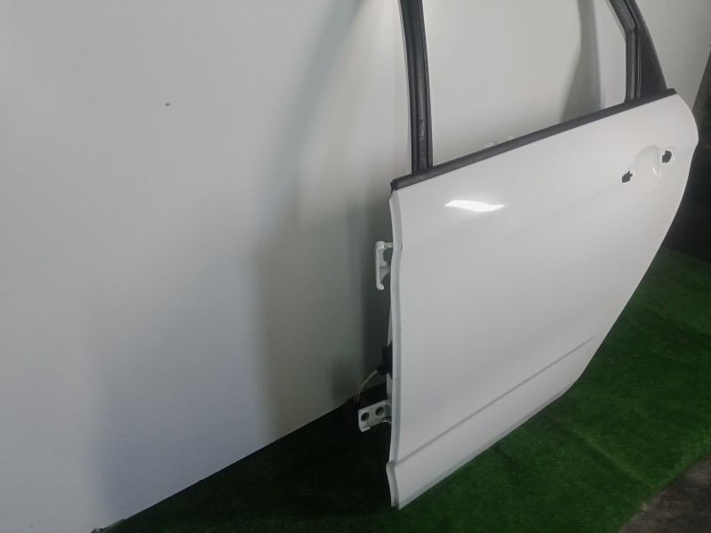 Recambio de puerta trasera izquierda para citroën c4 lim. 1.6 hdi fap referencia OEM IAM   BLANCO