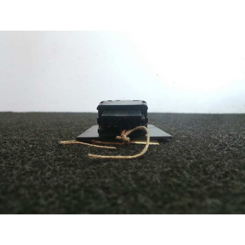 Recambio de mando elevalunas delantero derecho para peugeot 307 (s1) 2.0 hdi cat referencia OEM IAM   