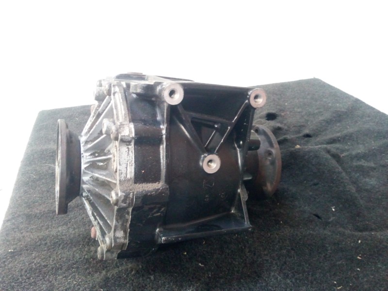 Recambio de diferencial trasero para audi a8 (d2) 4.2 v8 40v referencia OEM IAM DUR  