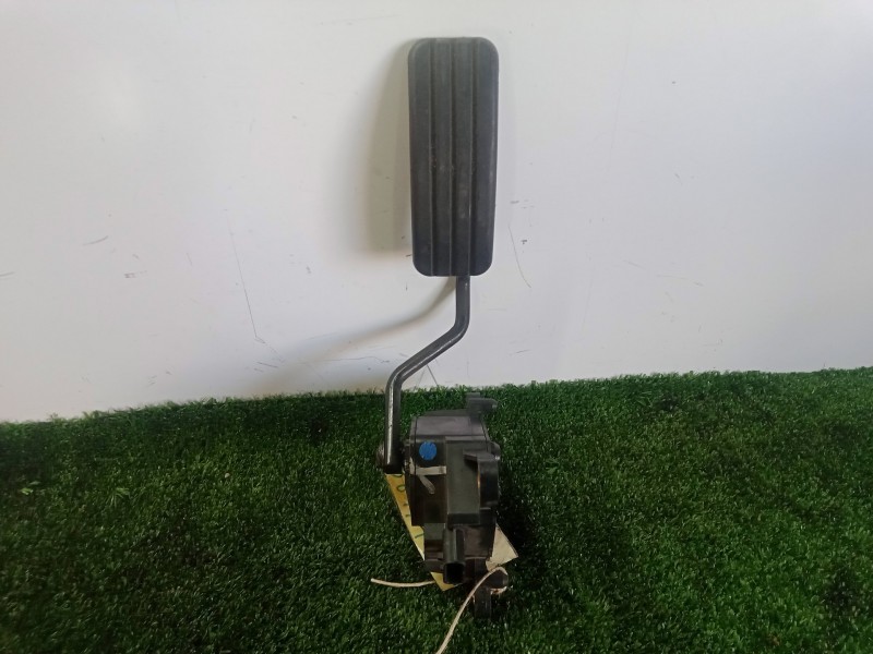 Recambio de pedal acelerador para renault clio iii 1.5 dci diesel referencia OEM IAM 8200297342  